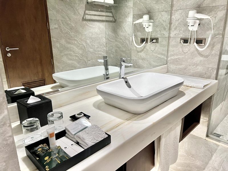 Room 902 - Executive Premier Room Queen (10)