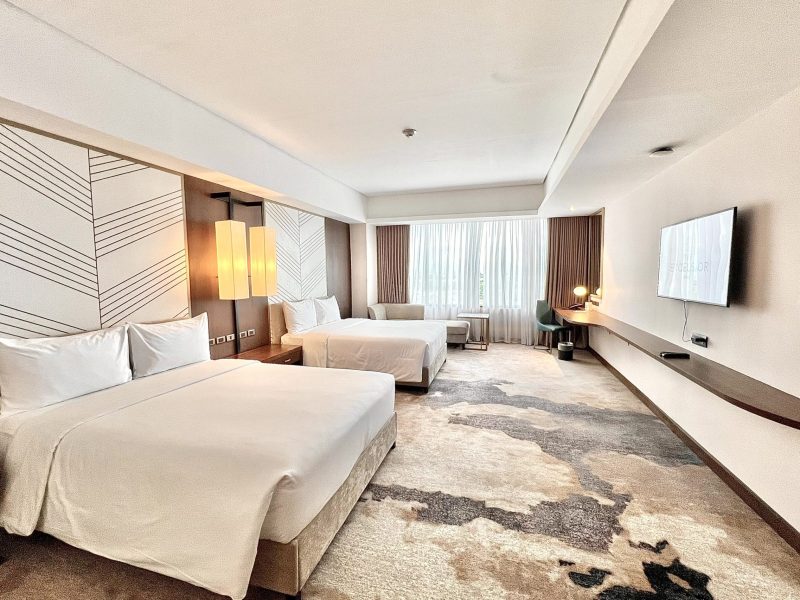 Room 902 - Executive Premier Room Queen (2)