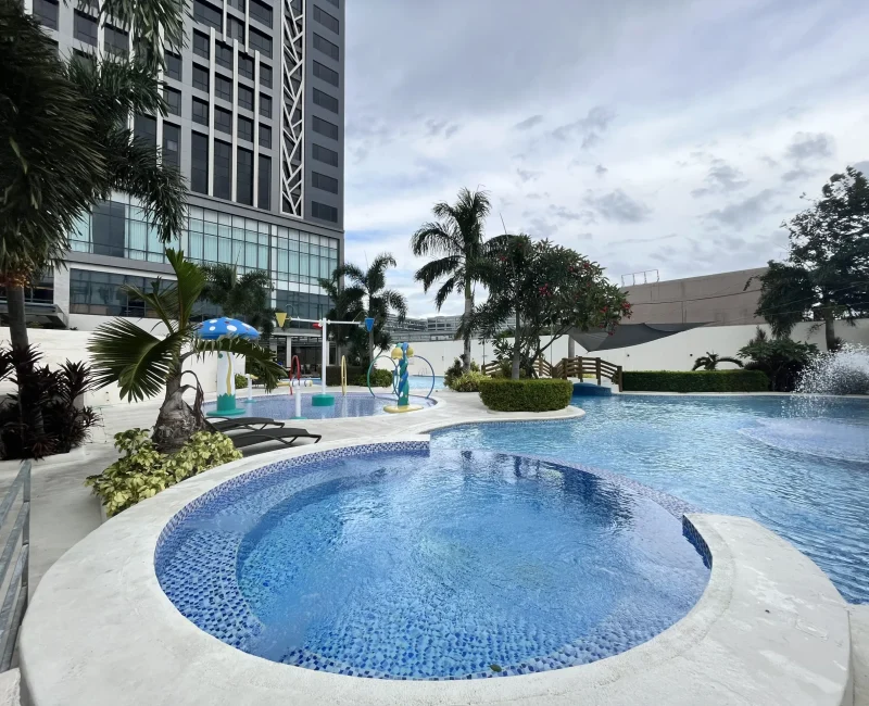 Hotel in Metro Manila with Pool | The Excelsior Hotel