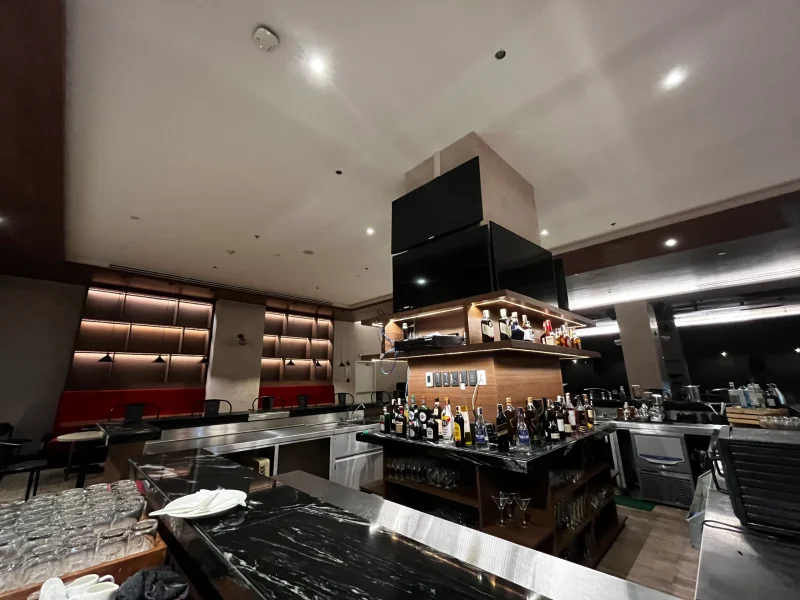 TEH Sky Sports Pub | The Excelsior Hotel